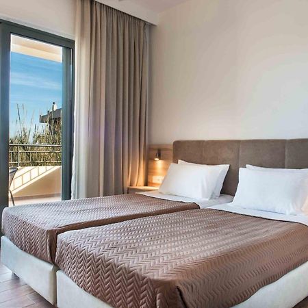Gerona Mare Apartments Gerani  Ngoại thất bức ảnh
