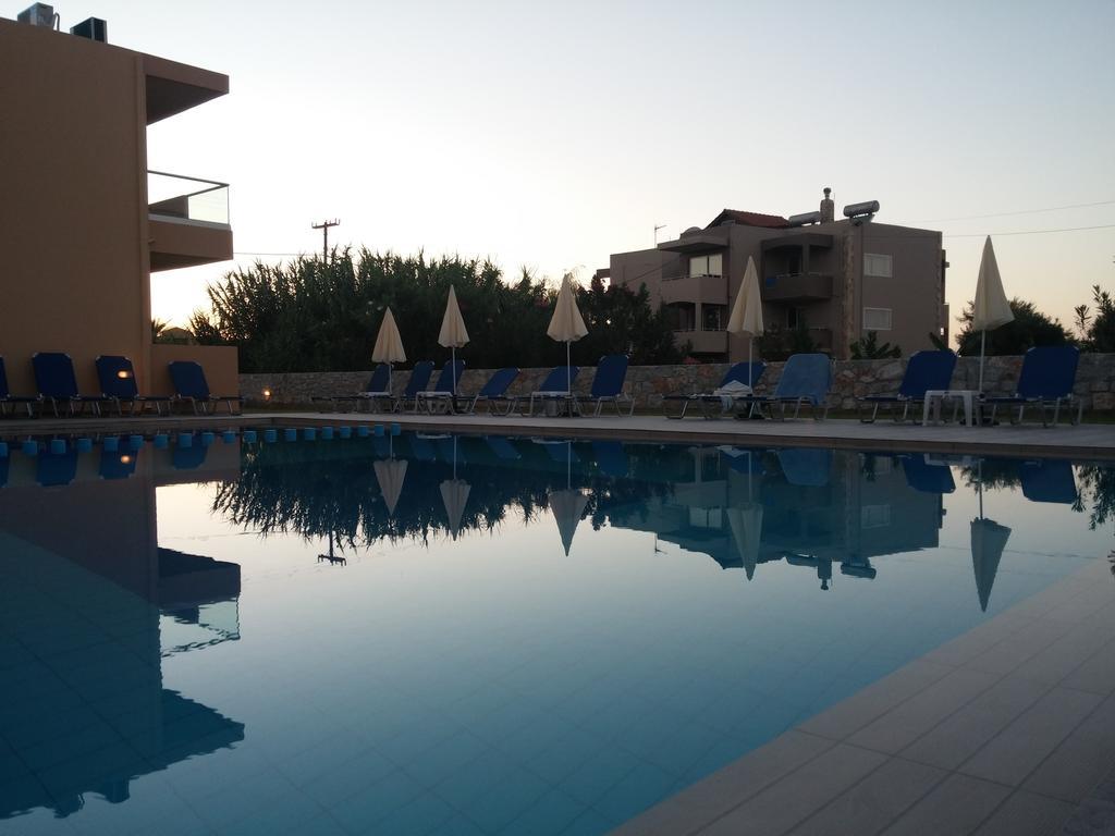 Gerona Mare Apartments Gerani  Ngoại thất bức ảnh