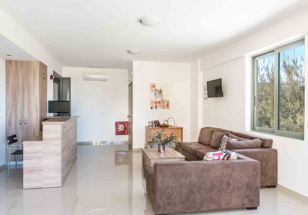 Gerona Mare Apartments Gerani  Ngoại thất bức ảnh