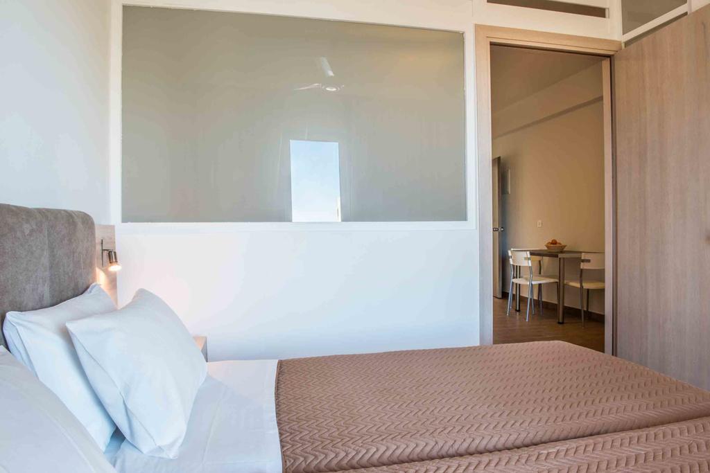 Gerona Mare Apartments Gerani  Ngoại thất bức ảnh