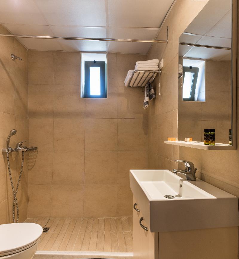 Gerona Mare Apartments Gerani  Ngoại thất bức ảnh